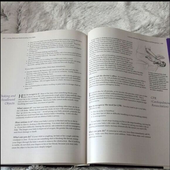 MAYO CLINIC COMPLETE‎ BOOK of Pregnancy & Baby's First Year 750 Pages - Picture 9 of 13